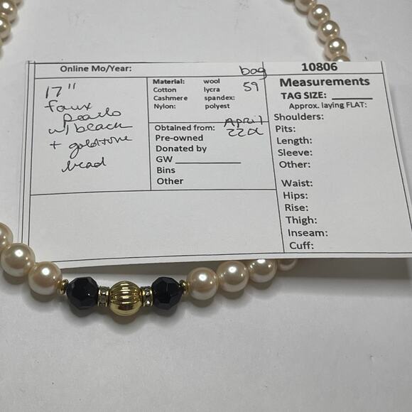 Faux pearl necklace in gold tone setting with black beads costume jewelry classy - Picture 10 of 10
